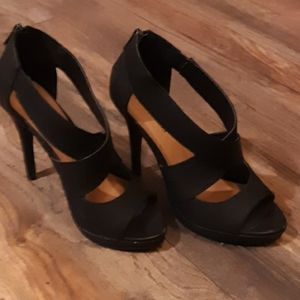 Michael Antonio Heels